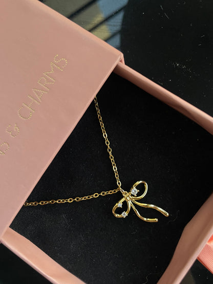 Èlara Necklace