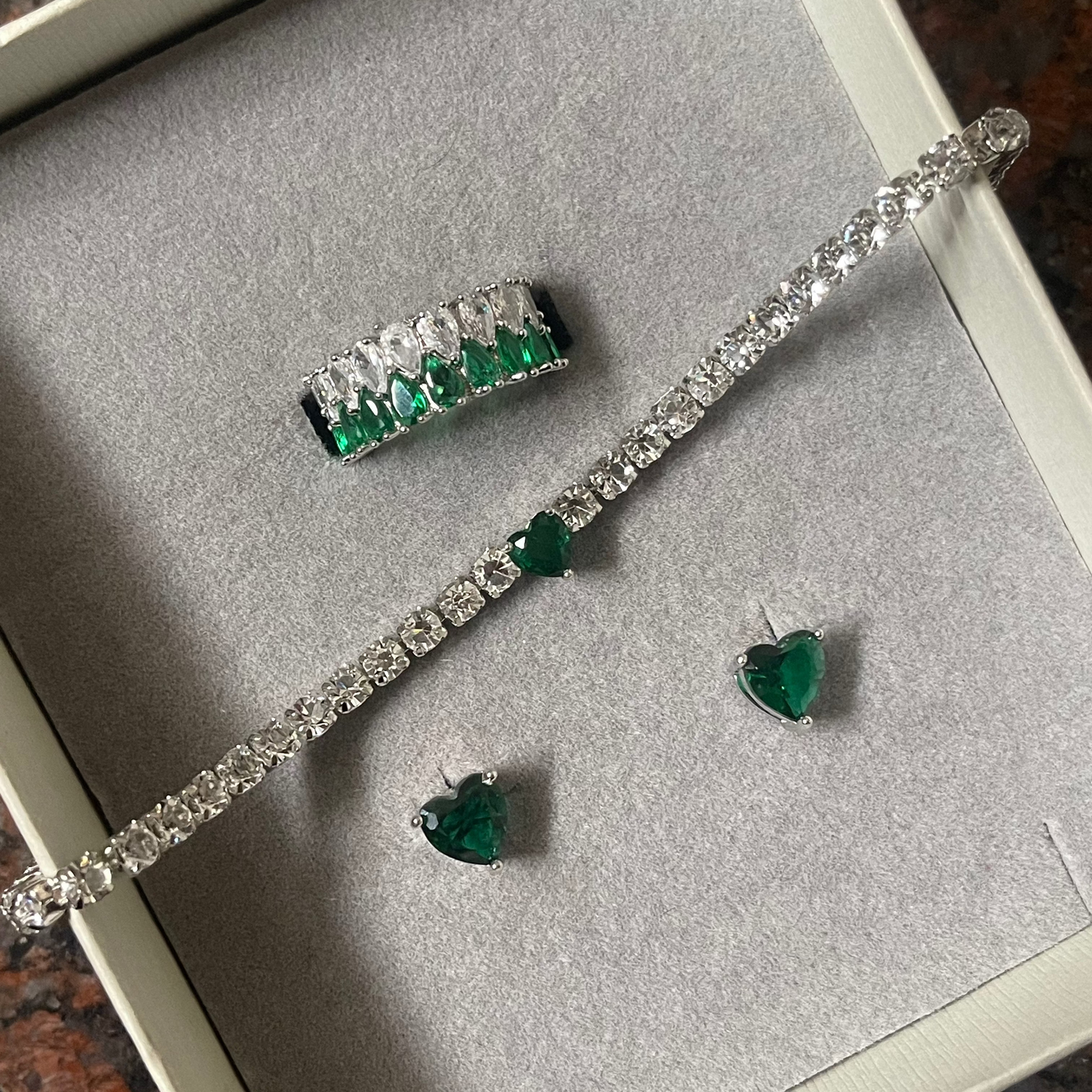 Elora Emerald Set