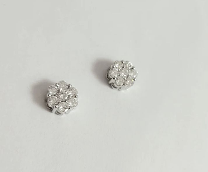 White Floer Diamond Cluster Stud Earrings