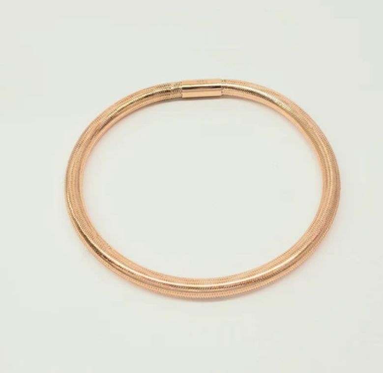 18k Stretch Rose Gold Bangle